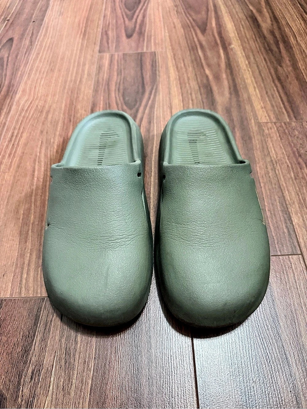Nike  Classic Clog Green US 7 Clogs